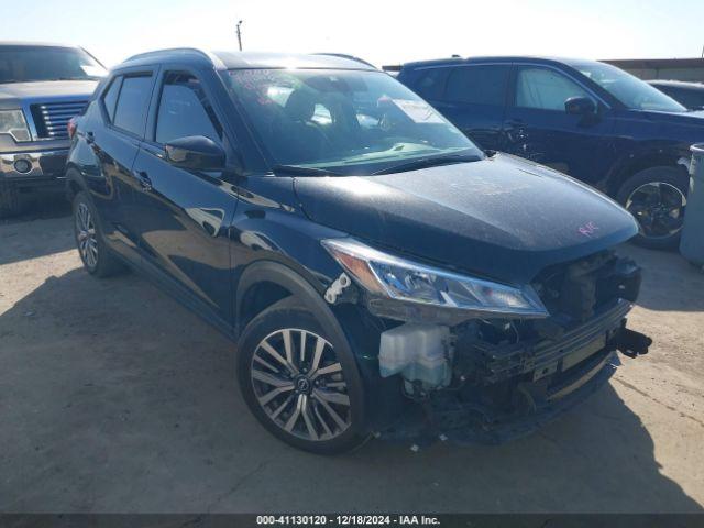  Salvage Nissan Kicks