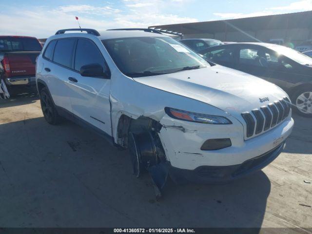  Salvage Jeep Cherokee