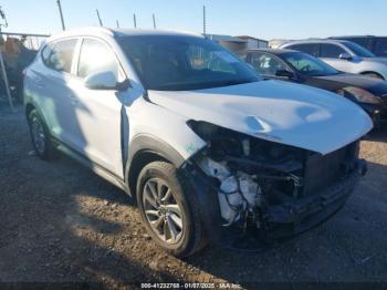  Salvage Hyundai TUCSON