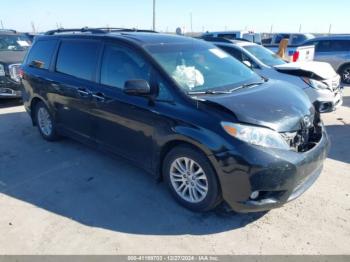  Salvage Toyota Sienna