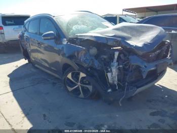  Salvage Hyundai TUCSON