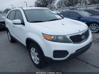  Salvage Kia Sorento