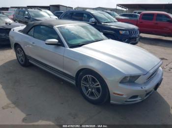 Salvage Ford Mustang