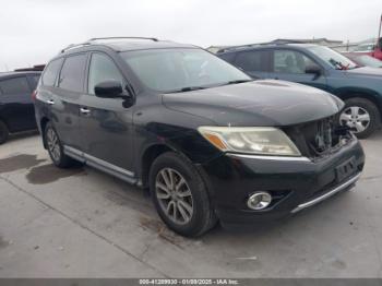  Salvage Nissan Pathfinder