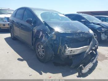  Salvage Toyota Prius v