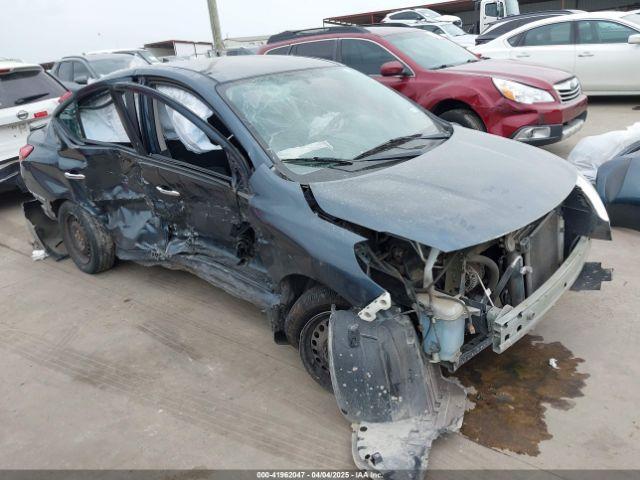  Salvage Nissan Versa