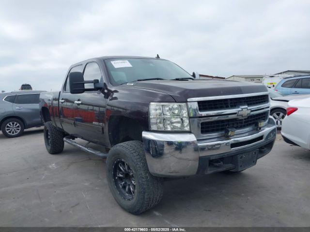  Salvage Chevrolet Silverado 2500