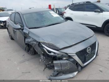  Salvage Nissan Altima