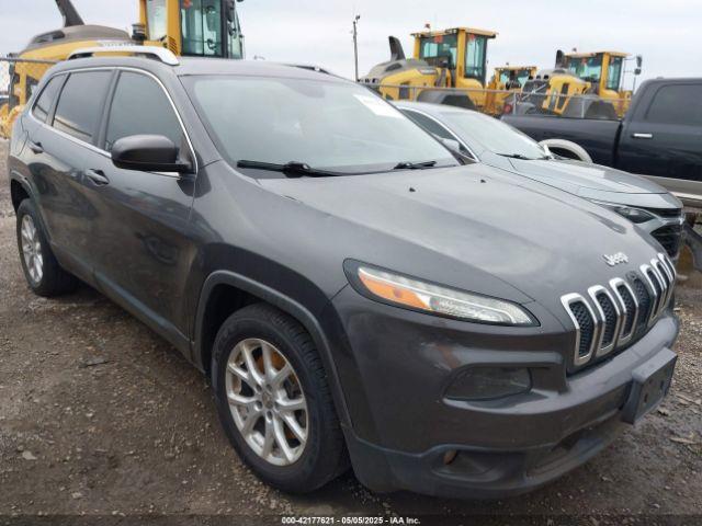  Salvage Jeep Cherokee