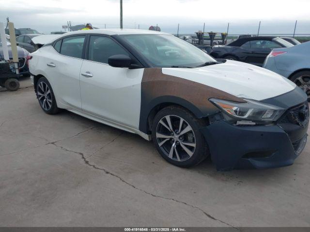  Salvage Nissan Maxima