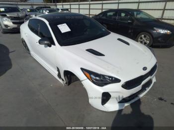  Salvage Kia Stinger