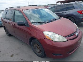  Salvage Toyota Sienna