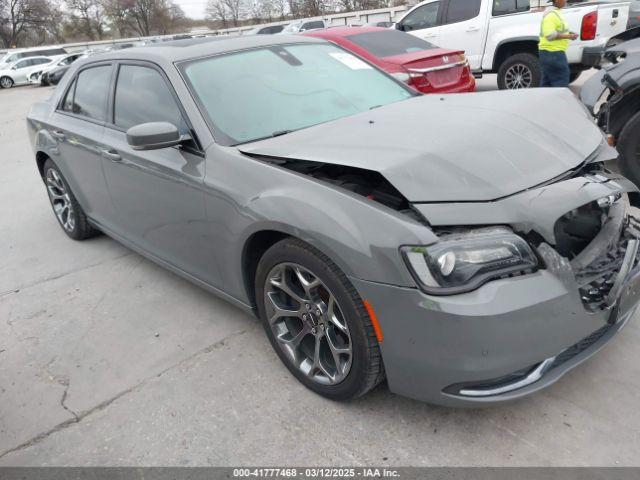  Salvage Chrysler 300