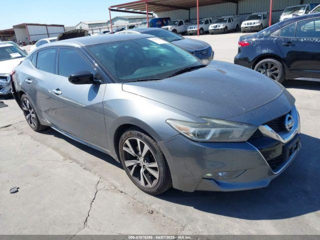  Salvage Nissan Maxima