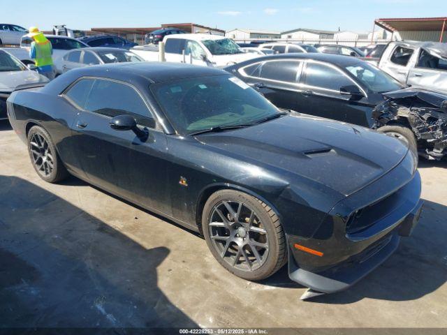  Salvage Dodge Challenger