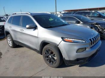  Salvage Jeep Cherokee