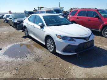  Salvage Toyota Camry