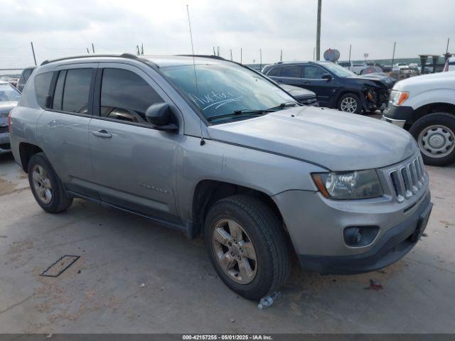  Salvage Jeep Compass