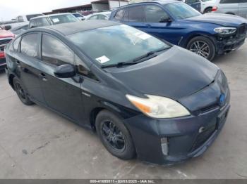  Salvage Toyota Prius