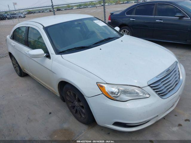  Salvage Chrysler 200