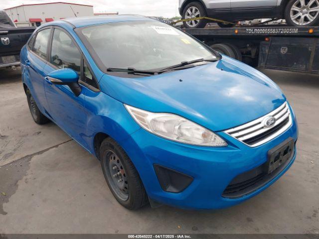  Salvage Ford Fiesta