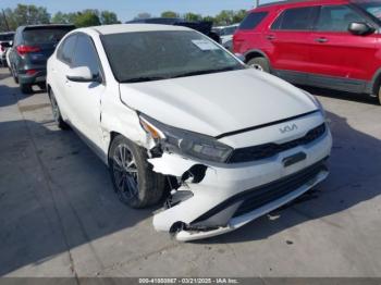  Salvage Kia Forte