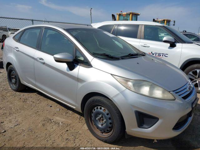  Salvage Ford Fiesta