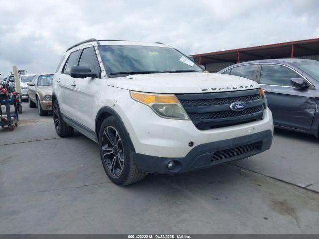  Salvage Ford Explorer