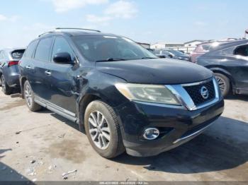  Salvage Nissan Pathfinder
