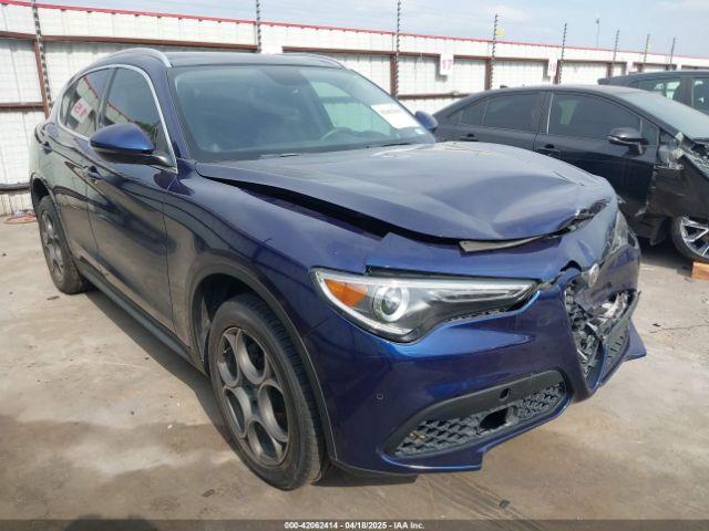  Salvage Alfa Romeo Stelvio