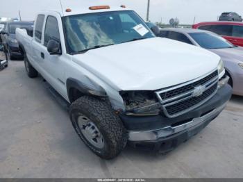  Salvage Chevrolet Silverado 2500