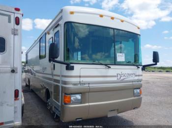  Salvage Freightliner Chassis