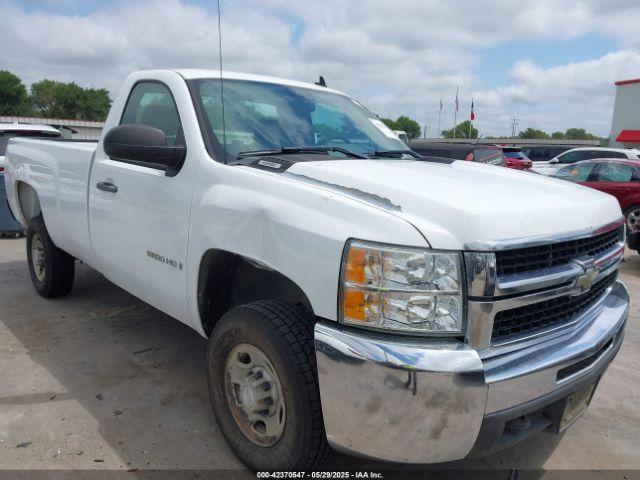  Salvage Chevrolet Silverado 2500