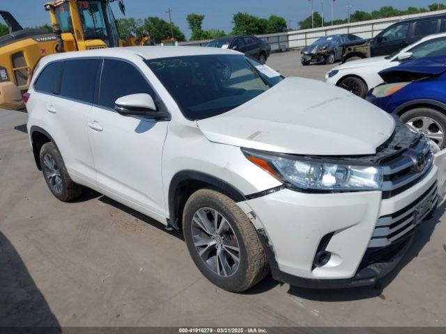  Salvage Toyota Highlander