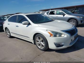  Salvage Nissan Altima
