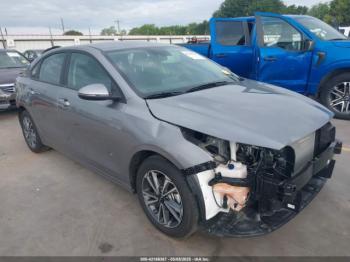  Salvage Kia Forte