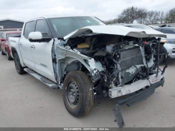  Salvage Toyota Tundra