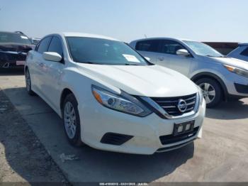  Salvage Nissan Altima