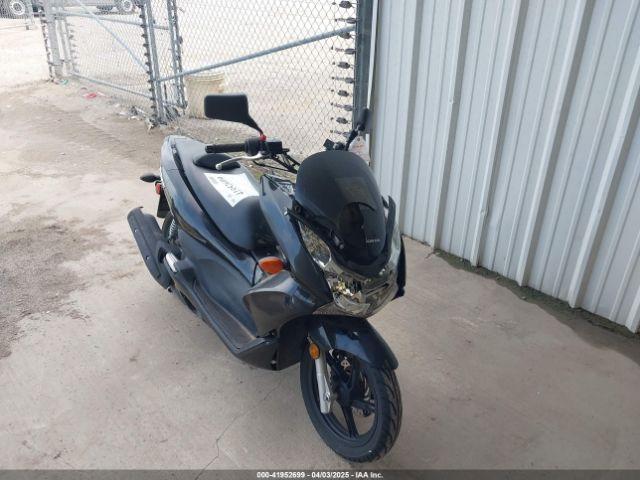  Salvage Honda Pcx
