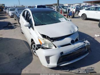  Salvage Toyota Prius