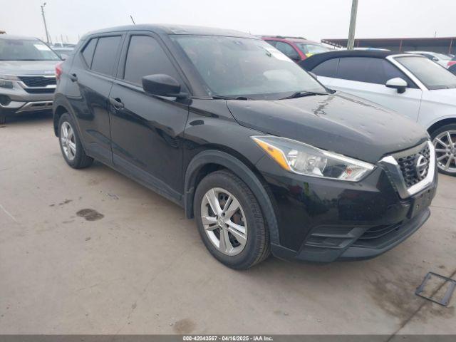  Salvage Nissan Kicks