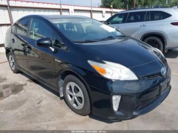 Salvage Toyota Prius