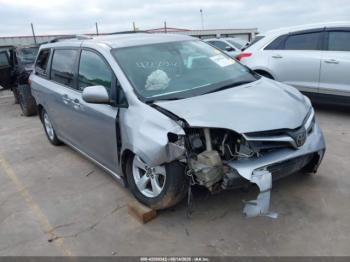  Salvage Toyota Sienna