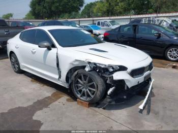 Salvage Kia Stinger