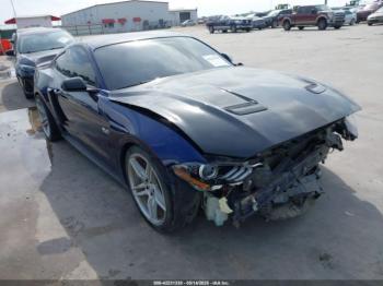  Salvage Ford Mustang