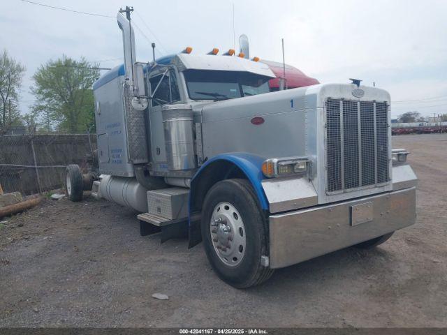  Salvage Peterbilt 379