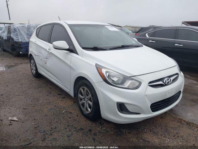  Salvage Hyundai ACCENT