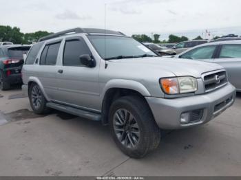  Salvage Nissan Pathfinder