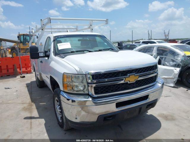  Salvage Chevrolet Silverado 2500