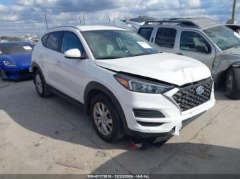  Salvage Hyundai TUCSON